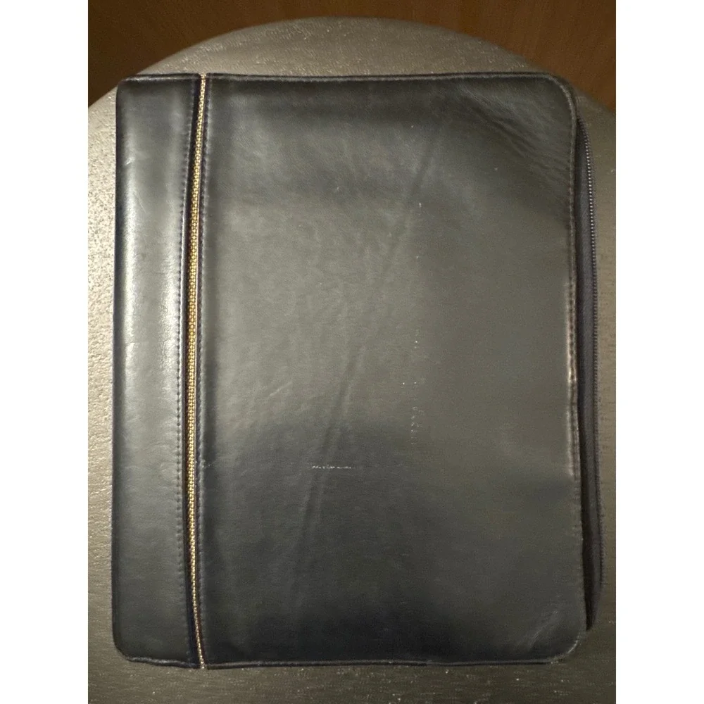 Franklin Covey Black Full Grain Leather Zippered Planner Binder 31747 577